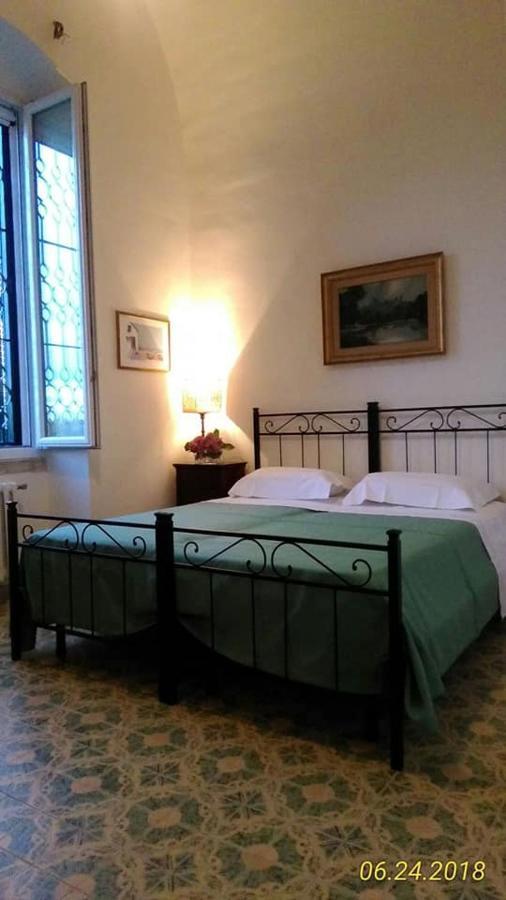B&B Villa Maria Джовинацо Екстериор снимка